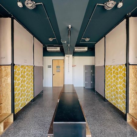 U.I.J Hotel & Hostel تاينان المظهر الخارجي الصورة
