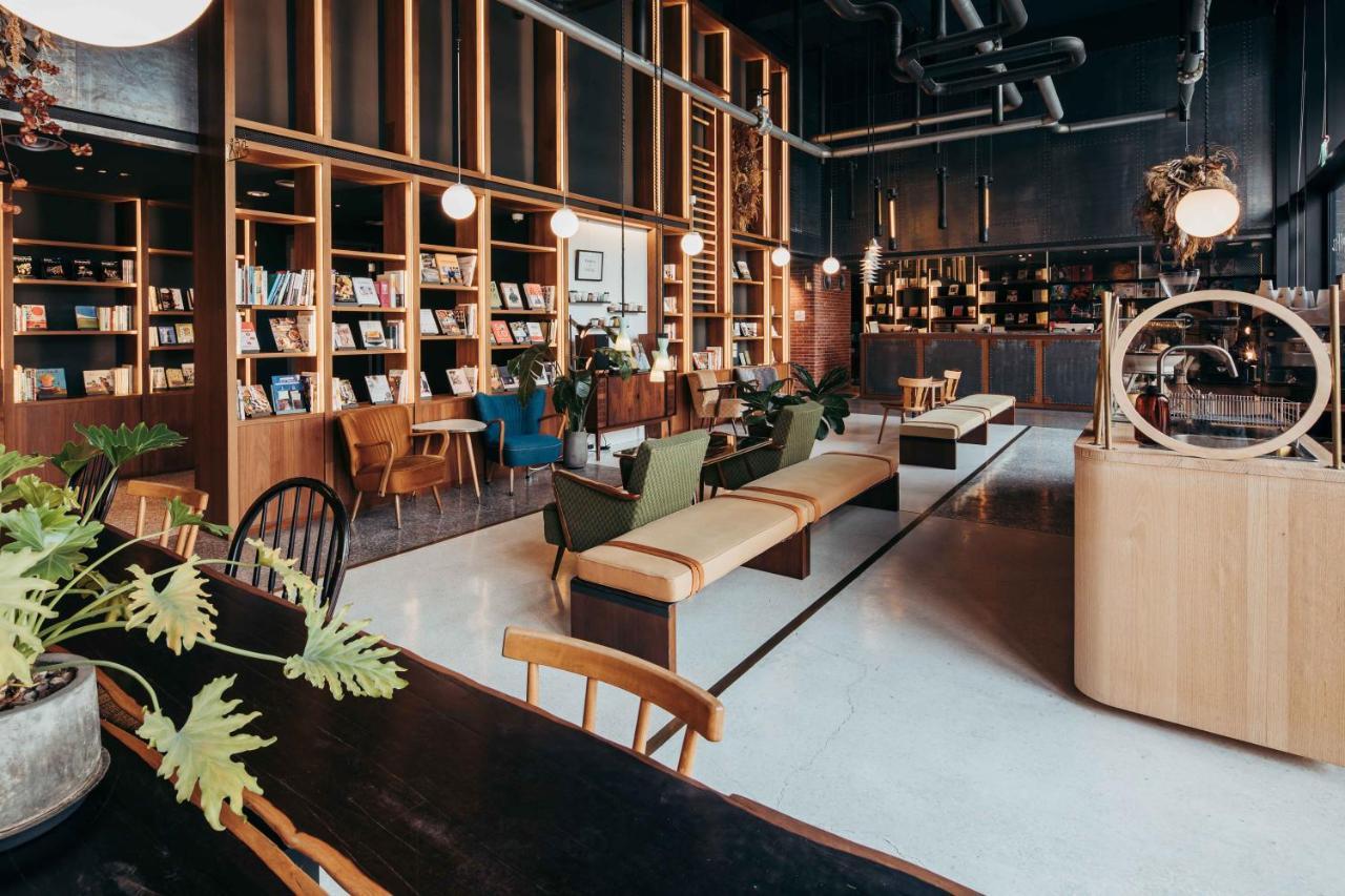 U.I.J Hotel & Hostel تاينان المظهر الخارجي الصورة