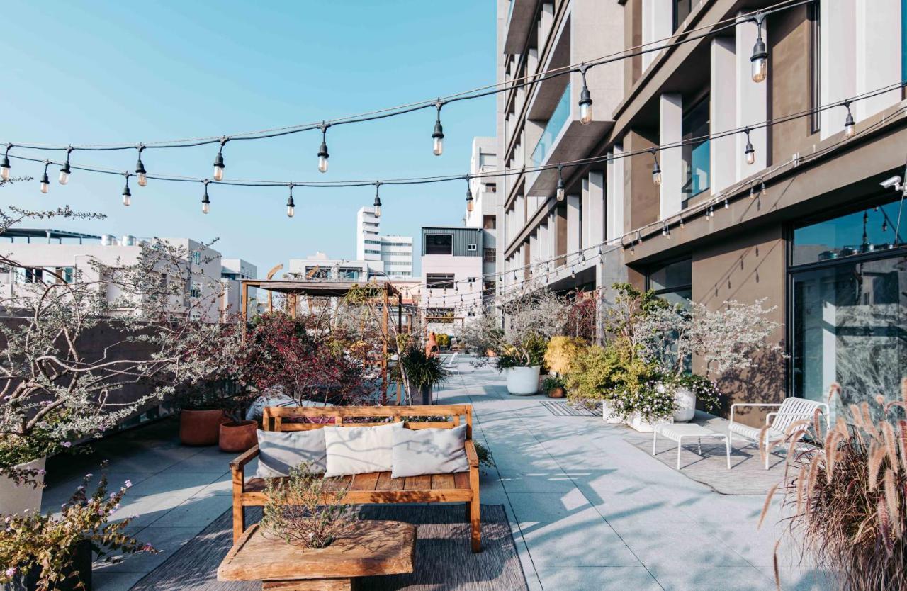 U.I.J Hotel & Hostel تاينان المظهر الخارجي الصورة