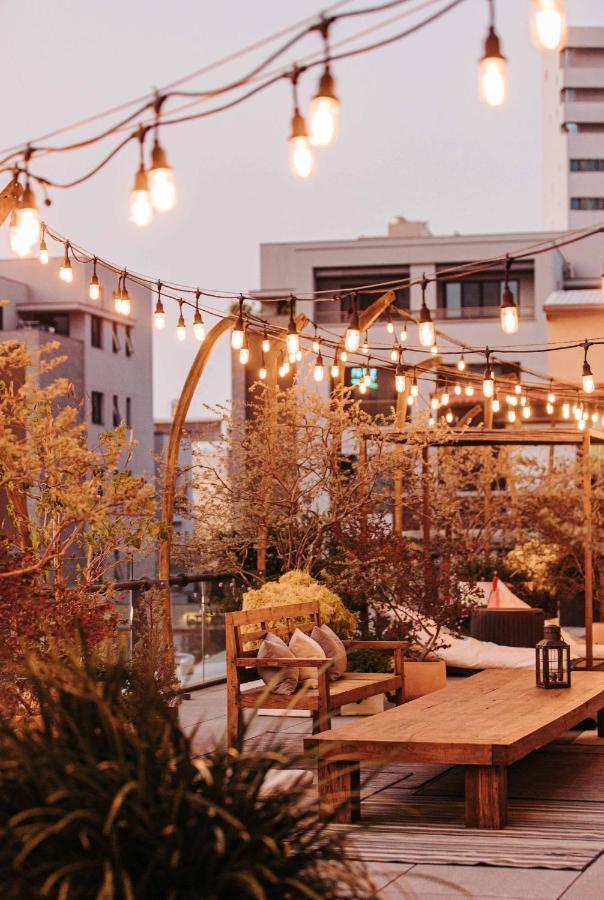 U.I.J Hotel & Hostel تاينان المظهر الخارجي الصورة