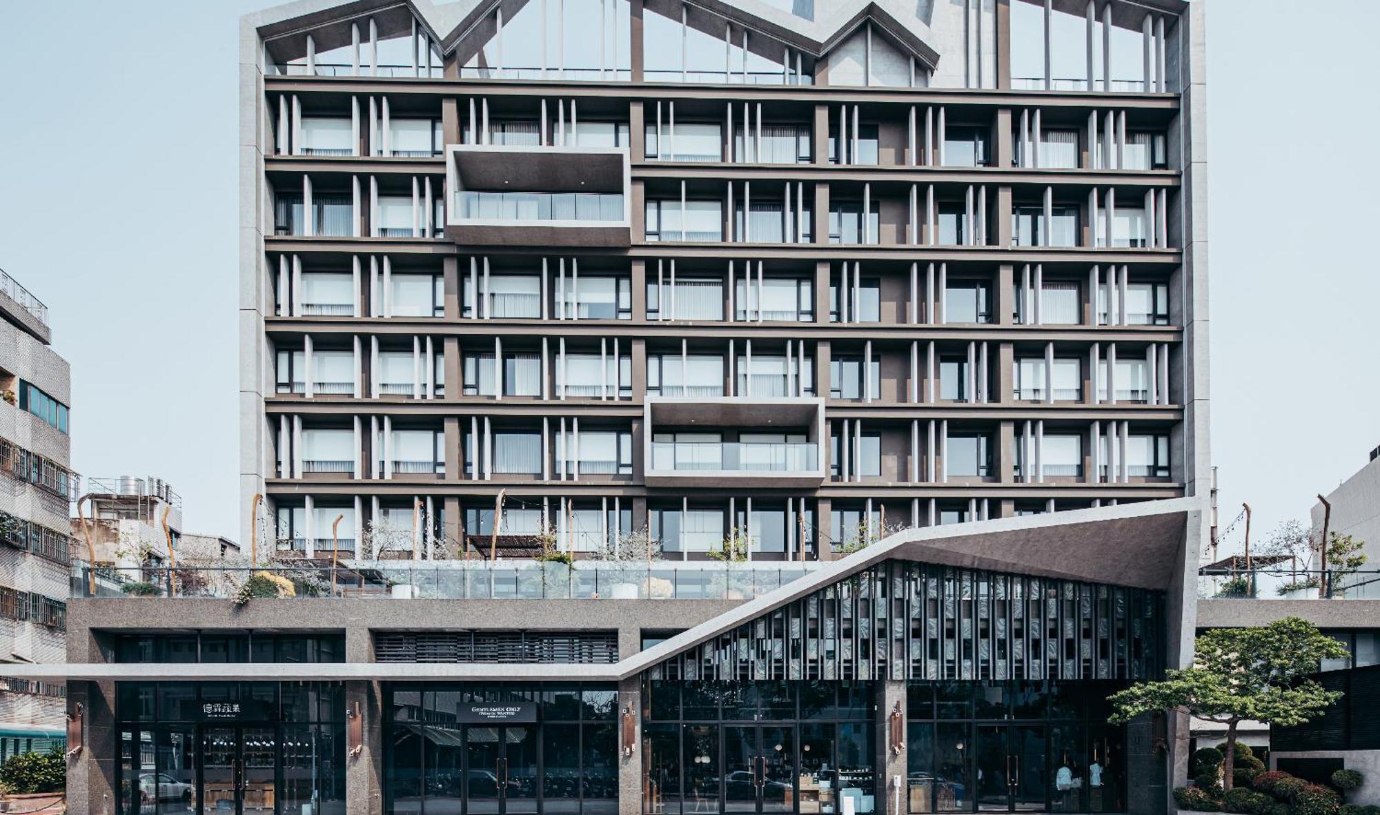 U.I.J Hotel & Hostel تاينان المظهر الخارجي الصورة