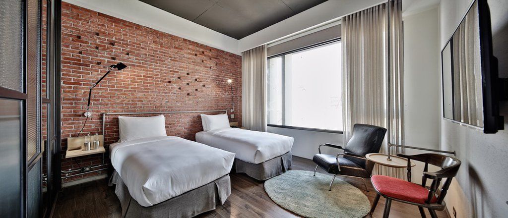 U.I.J Hotel & Hostel تاينان المظهر الخارجي الصورة